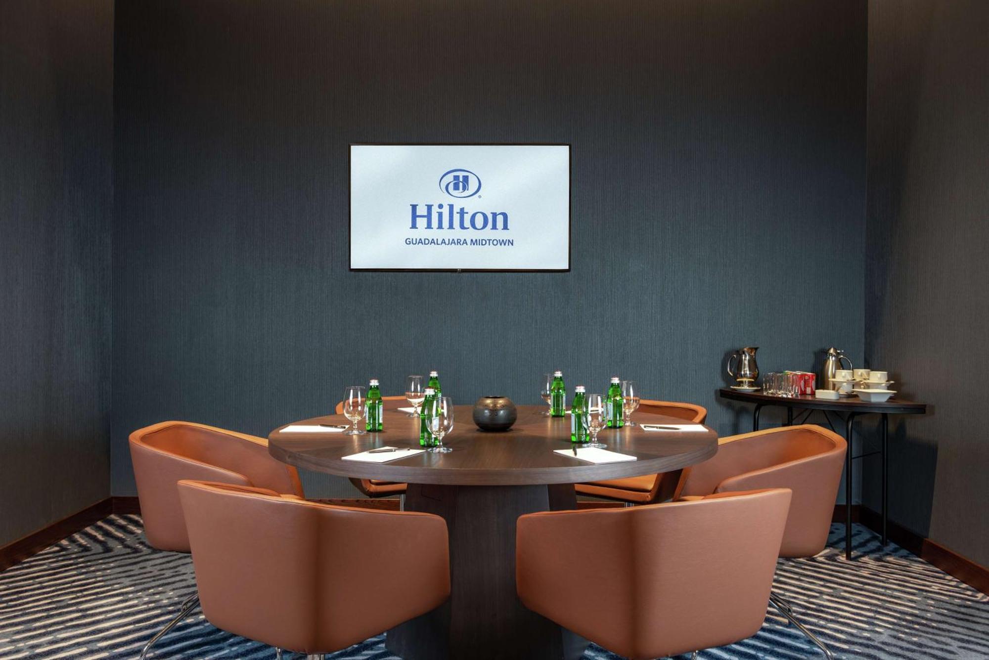 מלון Hilton Guadalajara Midtown מראה חיצוני תמונה